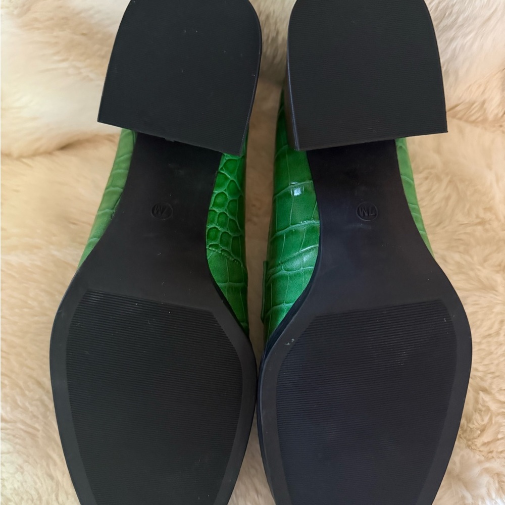 New Green Shoes 7M “Coconuts by Matisse” Chunk Heel Loafers - Picture 3 of 6